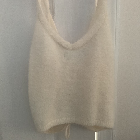 NWOT fuzzy holister tank - Picture 2 of 4